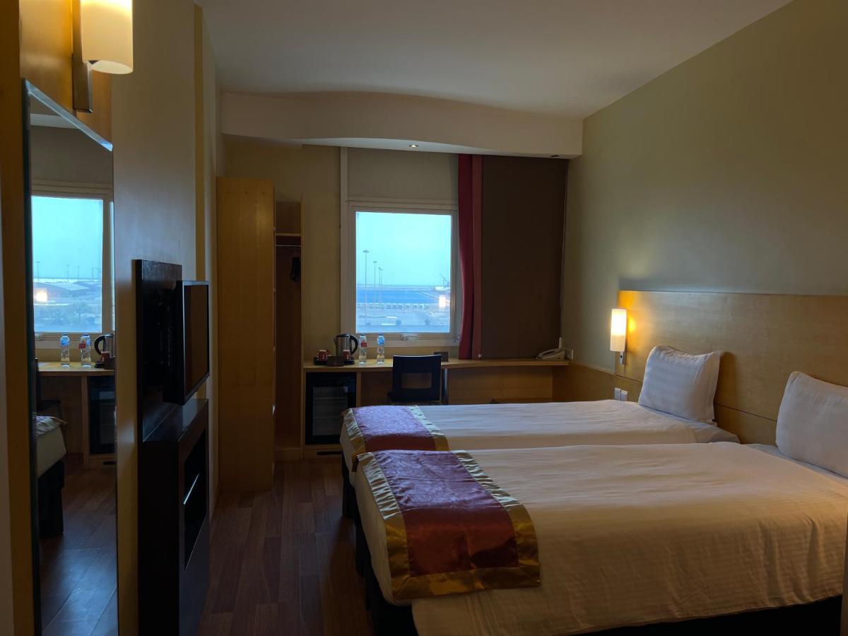 Hotel Ibis Yanbu Exterior foto