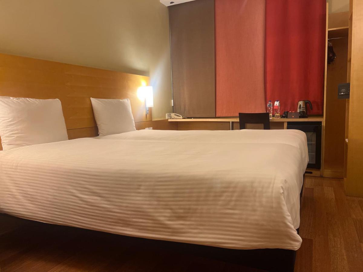 Hotel Ibis Yanbu Exterior foto