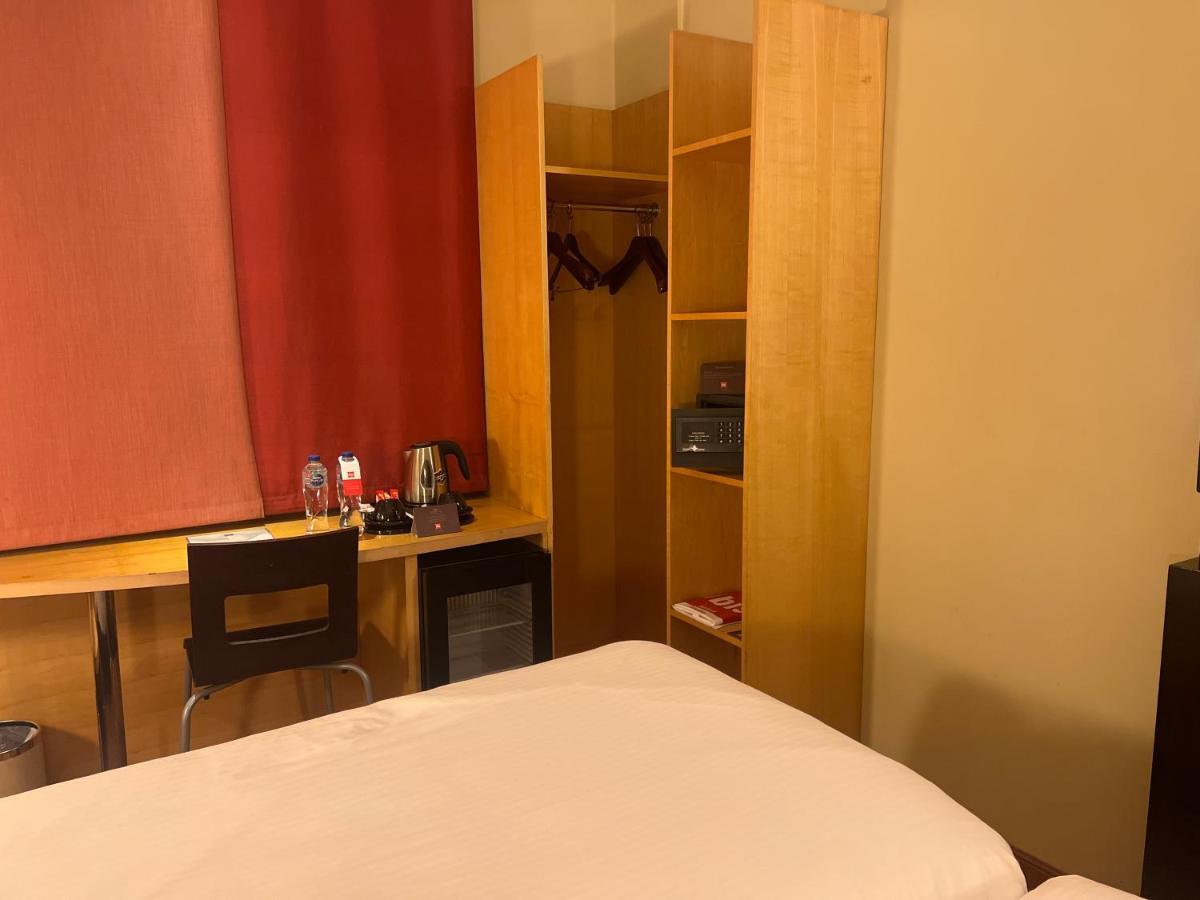 Hotel Ibis Yanbu Exterior foto