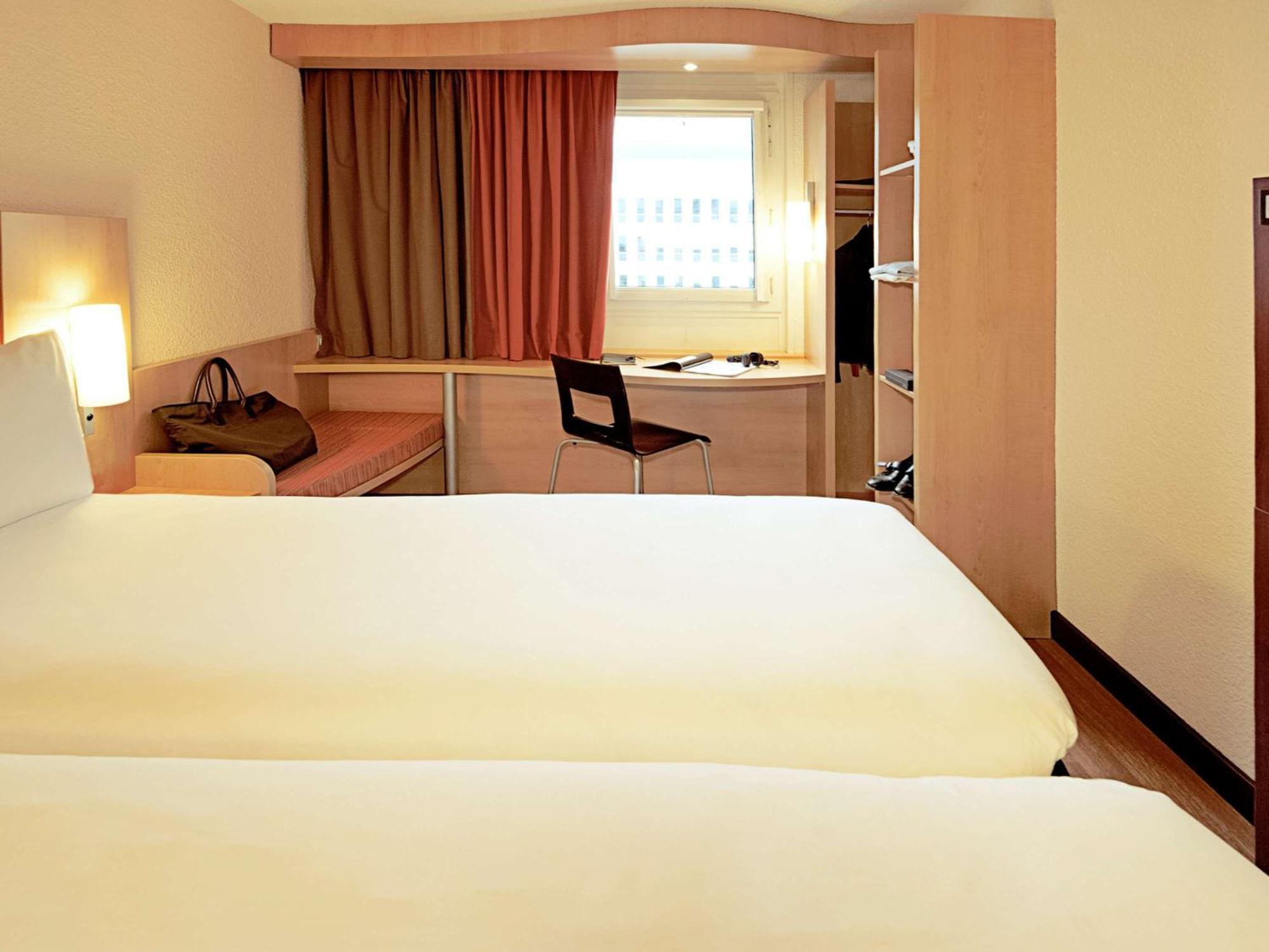 Hotel Ibis Yanbu Exterior foto